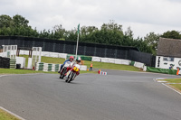 Vintage-motorcycle-club;eventdigitalimages;mallory-park;mallory-park-trackday-photographs;no-limits-trackdays;peter-wileman-photography;trackday-digital-images;trackday-photos;vmcc-festival-1000-bikes-photographs